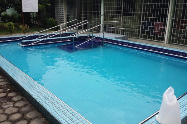 Small Skimmer Pool - Eureka Pools